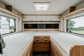 Sunlight T68 manual karavan k pronájmu